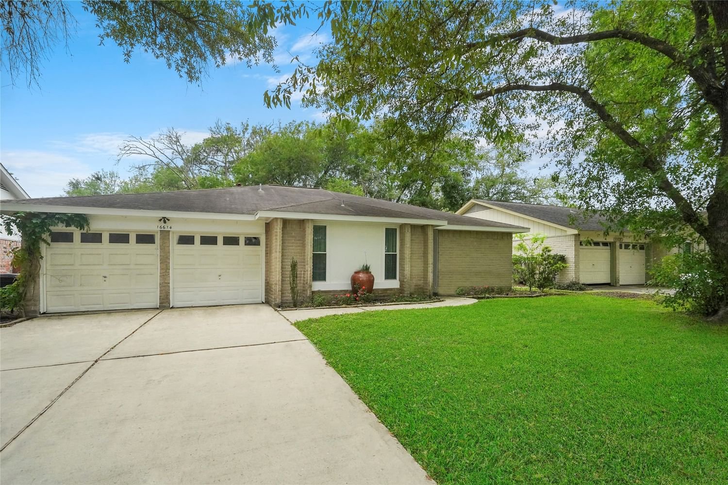 Real estate property located at 16614 Seawolf, Harris, Camino South Sec 04, Houston, TX, US