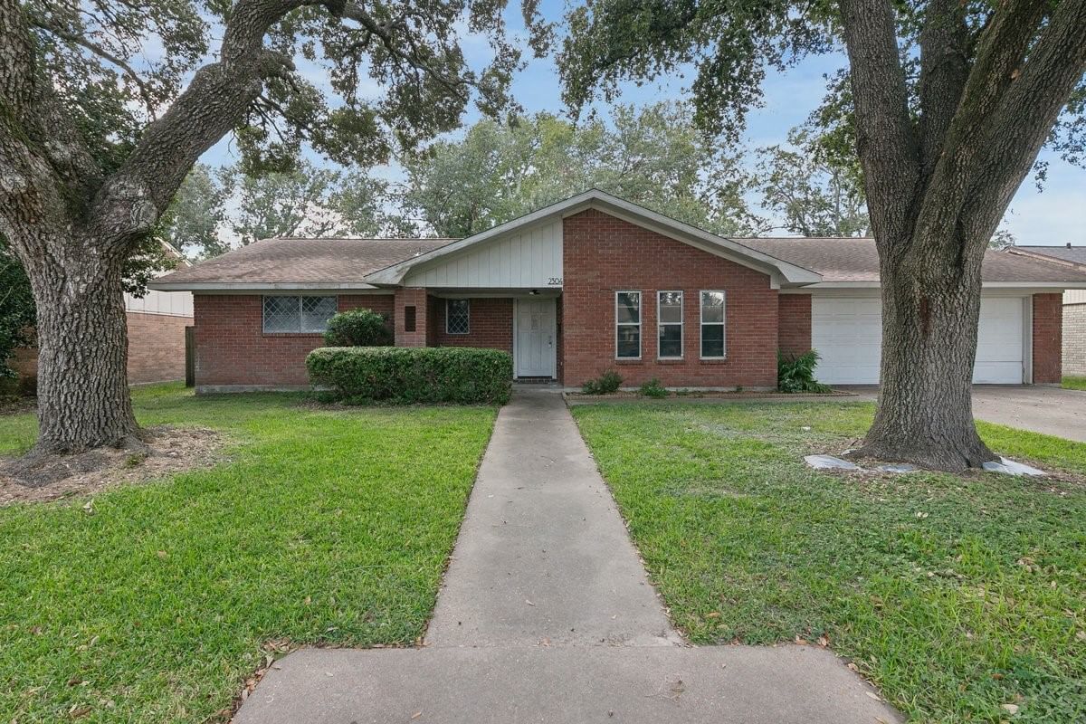 Real estate property located at 2304 Belvedere, Harris, Eva Maud Sec 04, Baytown, TX, US