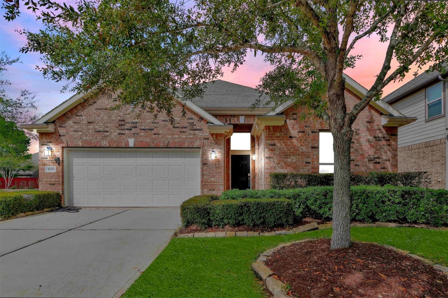Real estate property located at 10303 Peeble Trail, Harris, Villages/Tour 18 Sec 1, Humble, TX, US