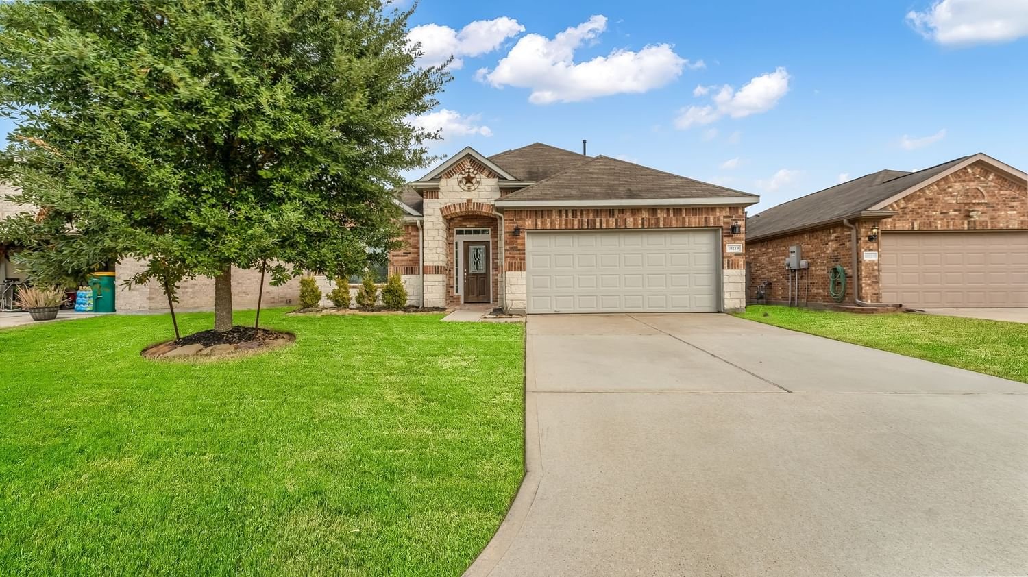 Real estate property located at 10219 Red Tamarack, Harris, Tomball, TX, US