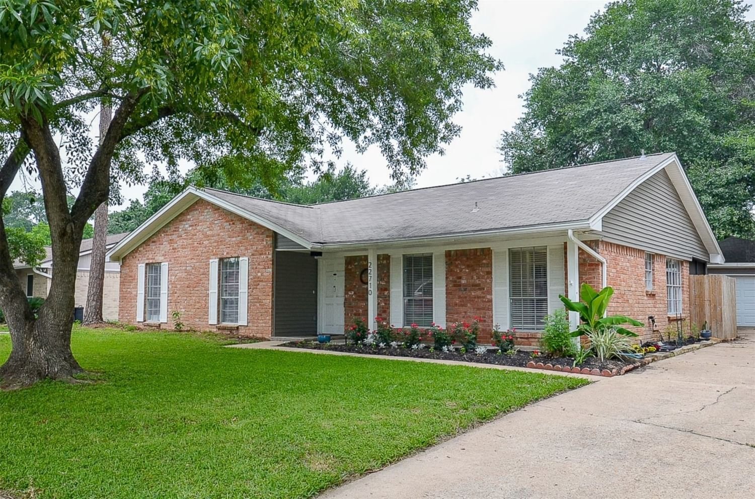 Real estate property located at 22710 Fincastle, Harris, West Memorial, Katy, TX, US