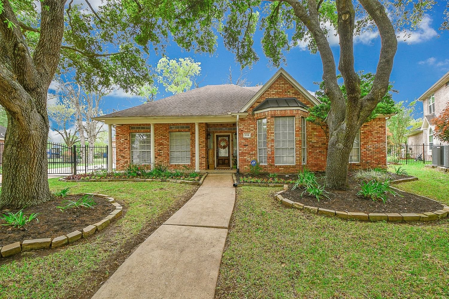 Real estate property located at 2331 Quarterpath, Fort Bend, Pecan Grove Plantation Sec 16, Richmond, TX, US