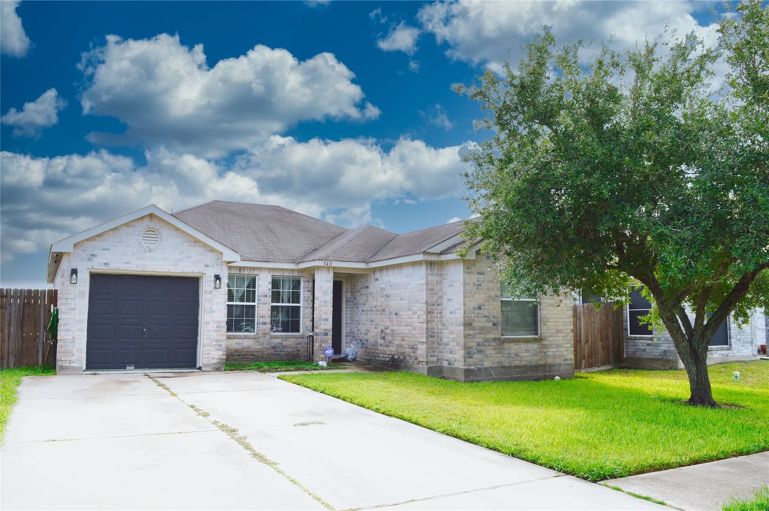 Real estate property located at 5411 Rio Alamo, Brazoria, Cold River Ranch Ph 1, Rosharon, TX, US