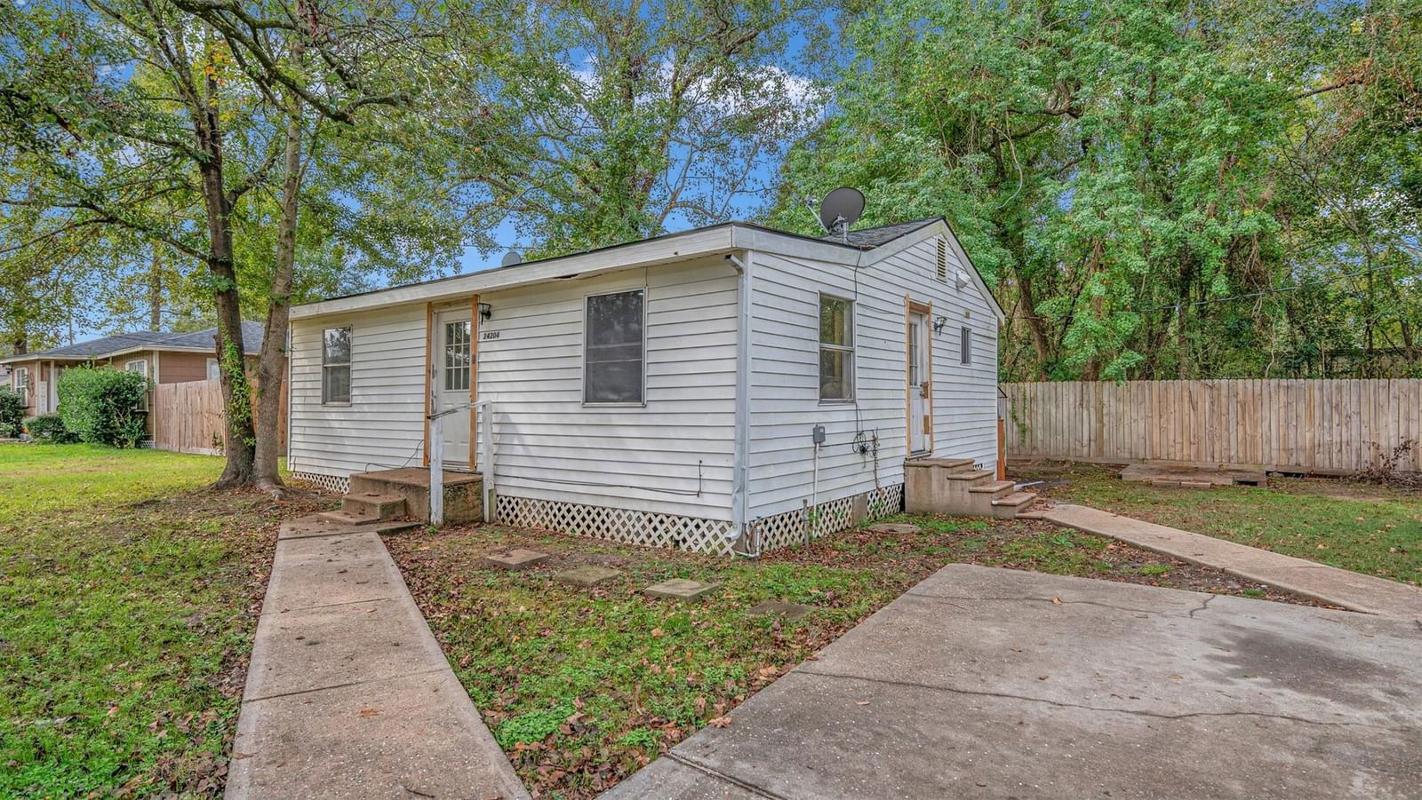 Real estate property located at 24188 Linda #1-2, Montgomery, Twin Estate, Porter, TX, US