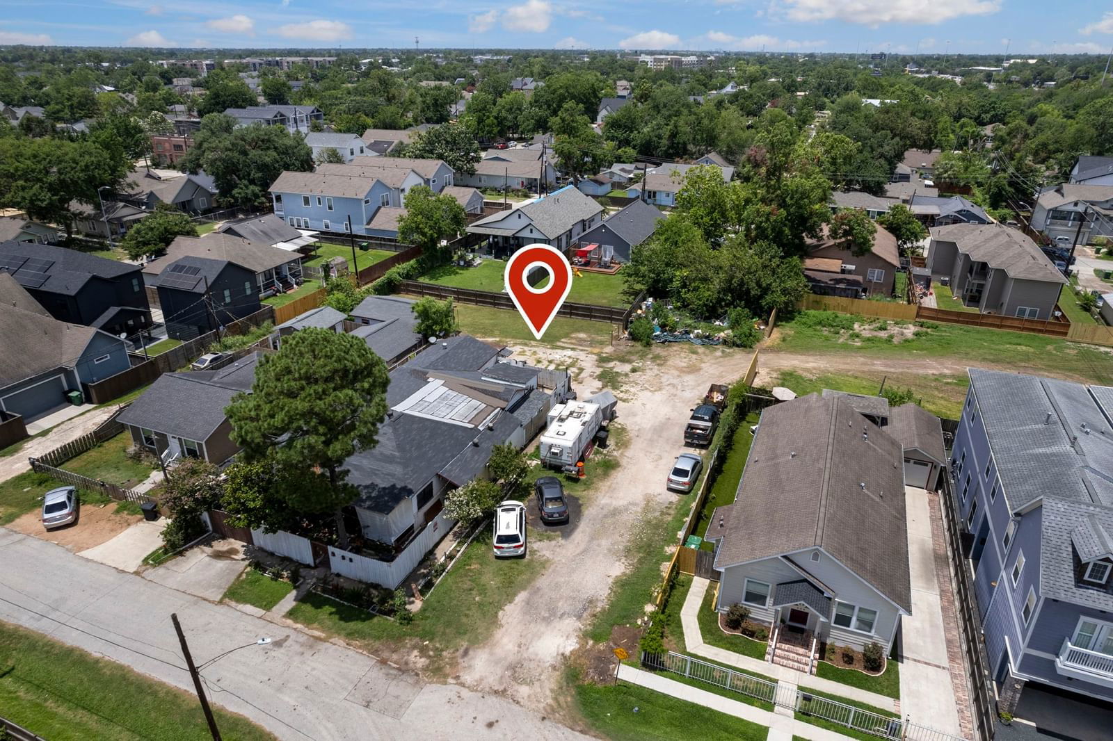 Real estate property located at 700 Jewett, Harris, Brooke Smith Add 02, Houston, FL, US