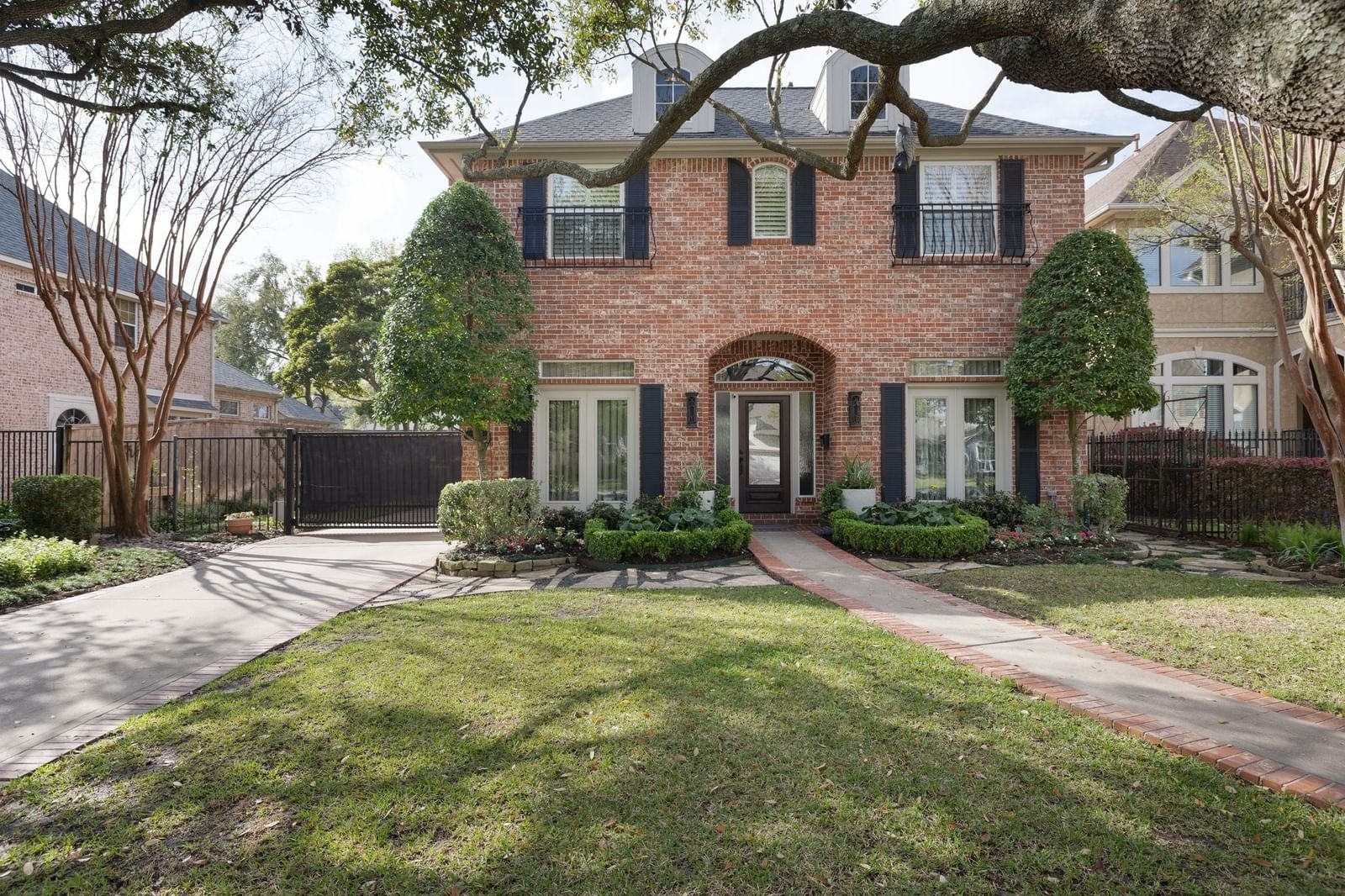 Real estate property located at 4913 Chestnut, Harris, Bellaire, Bellaire, TX, US