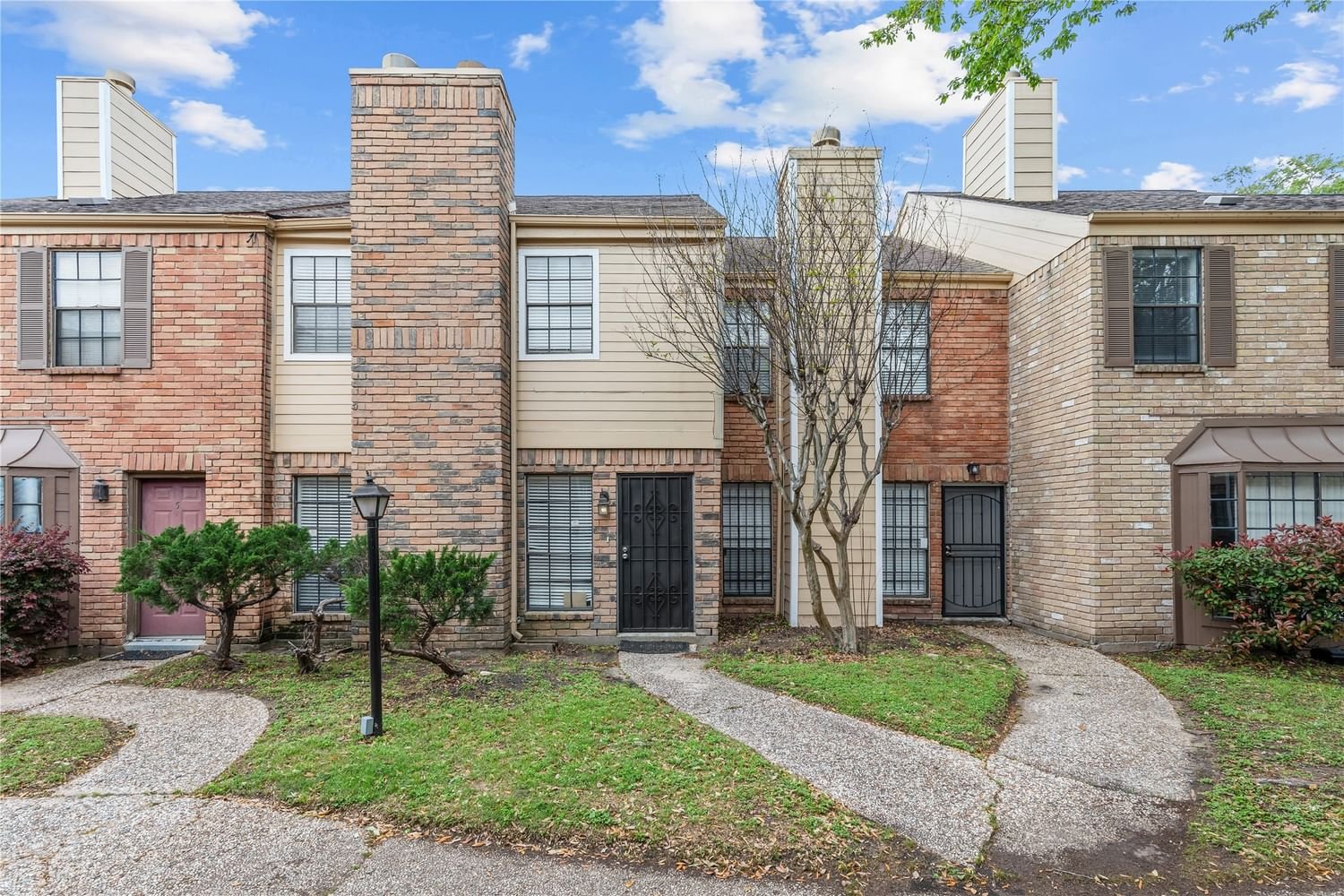 Real estate property located at 9901 Sharpcrest L4, Harris, OXFORD COURT TH, Houston, TX, US
