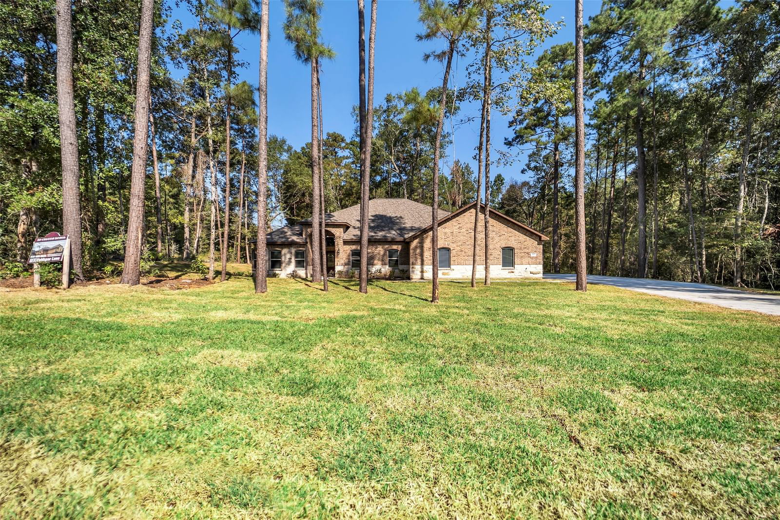 Real estate property located at 228 Feldspar, Walker, TEXAS GRAND RANCH PHASE 15, Huntsville, TX, US