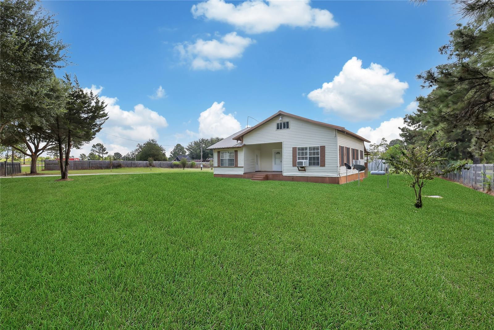 Real estate property located at 35839 Skyview, Waller, Pine Ridge 5, Hempstead, TX, US