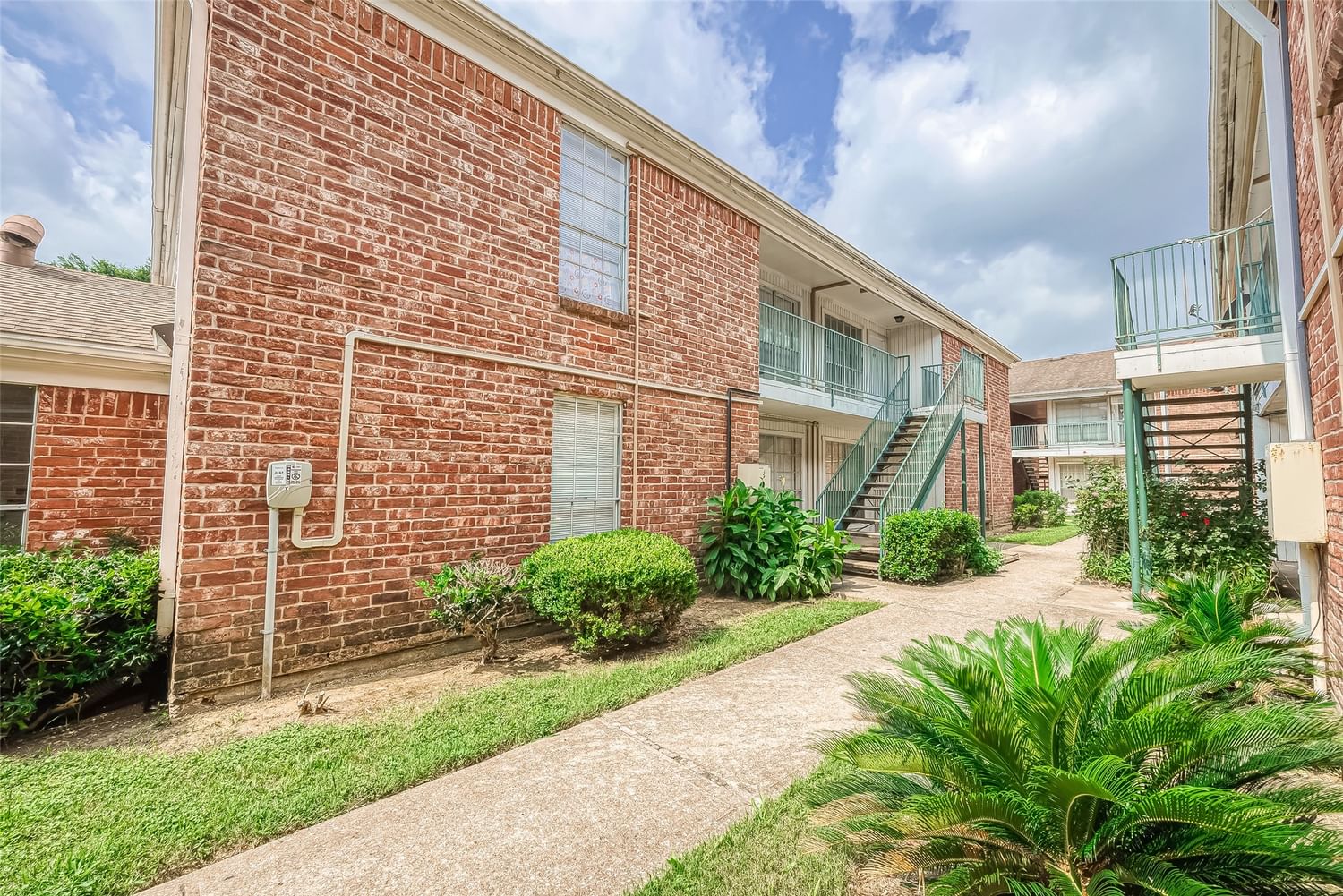 Real estate property located at 9201 Clarewood #271, Harris, Louisville Court Condo, Houston, TX, US