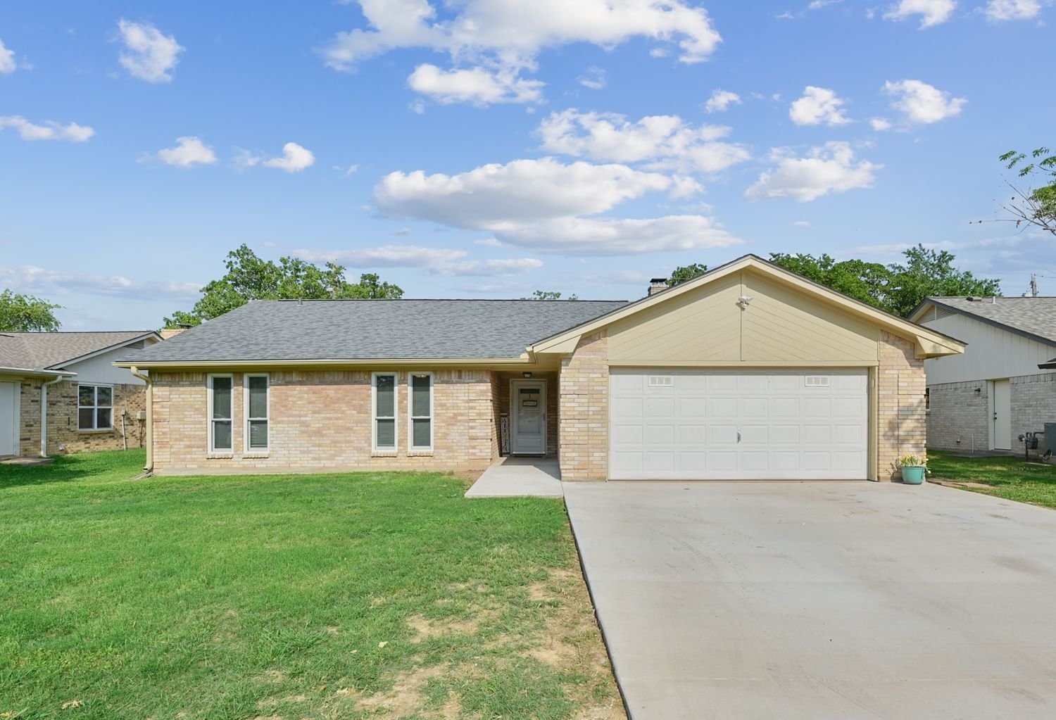 Real estate property located at 2819 Jennifer, Brazos, Southwood Valley Ph 7C, College Station, TX, US
