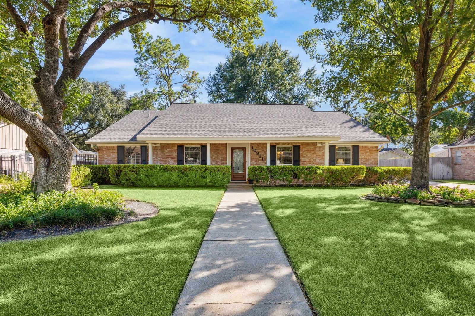 Real estate property located at 10911 Piping Rock, Harris, Lakeside Estate, Houston, TX, US