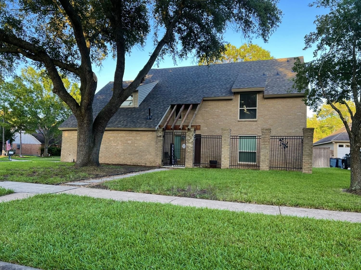 Real estate property located at 614 Woodpark, Harris, Taylor Lake Village, TX, US