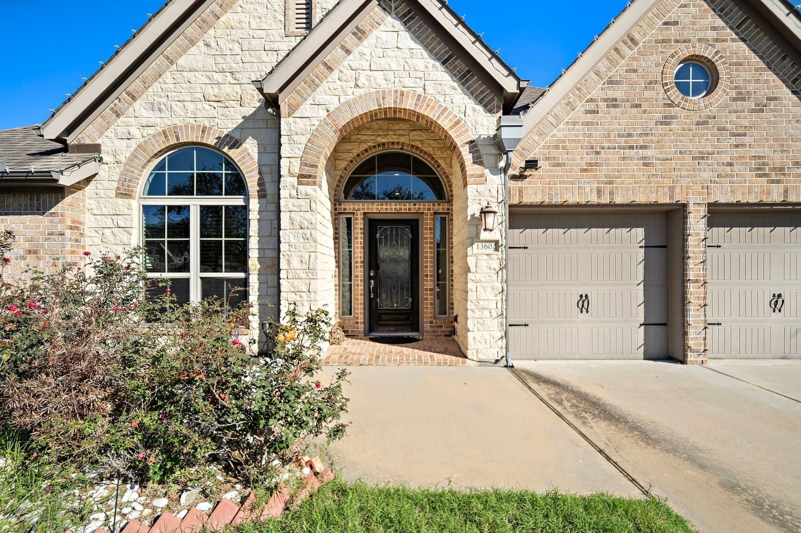 Real estate property located at 13602 Lightning Falls, Brazoria, Southlake Sec 6, Pearland, TX, US