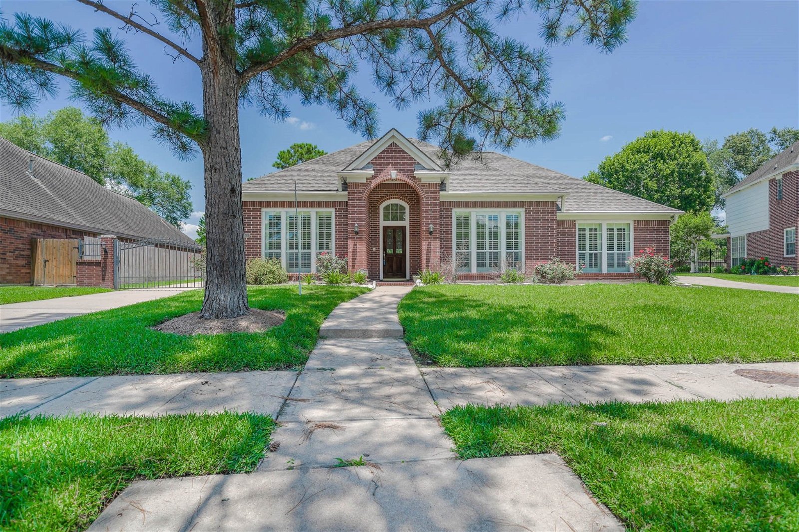 Real estate property located at 11506 Mighty Redwood, Harris, Pasadena, TX, US