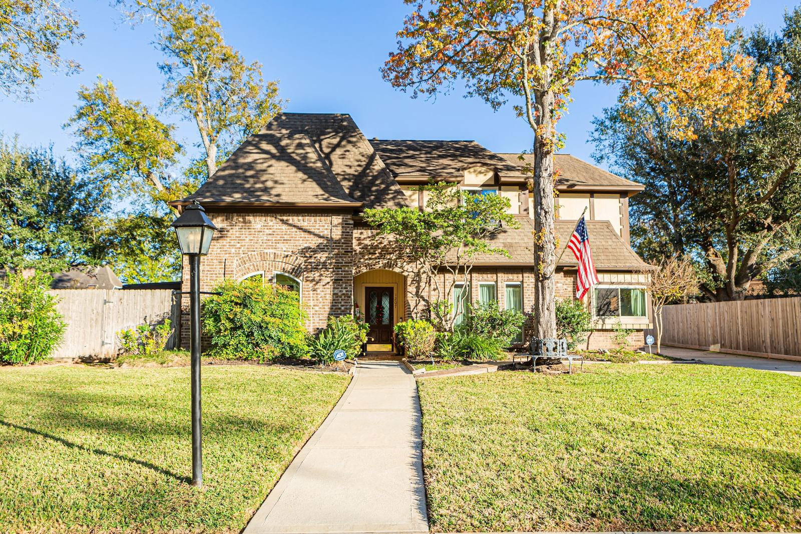 Real estate property located at 1207 Deerfield, Fort Bend, Pecan Grove Plantation, Richmond, TX, US