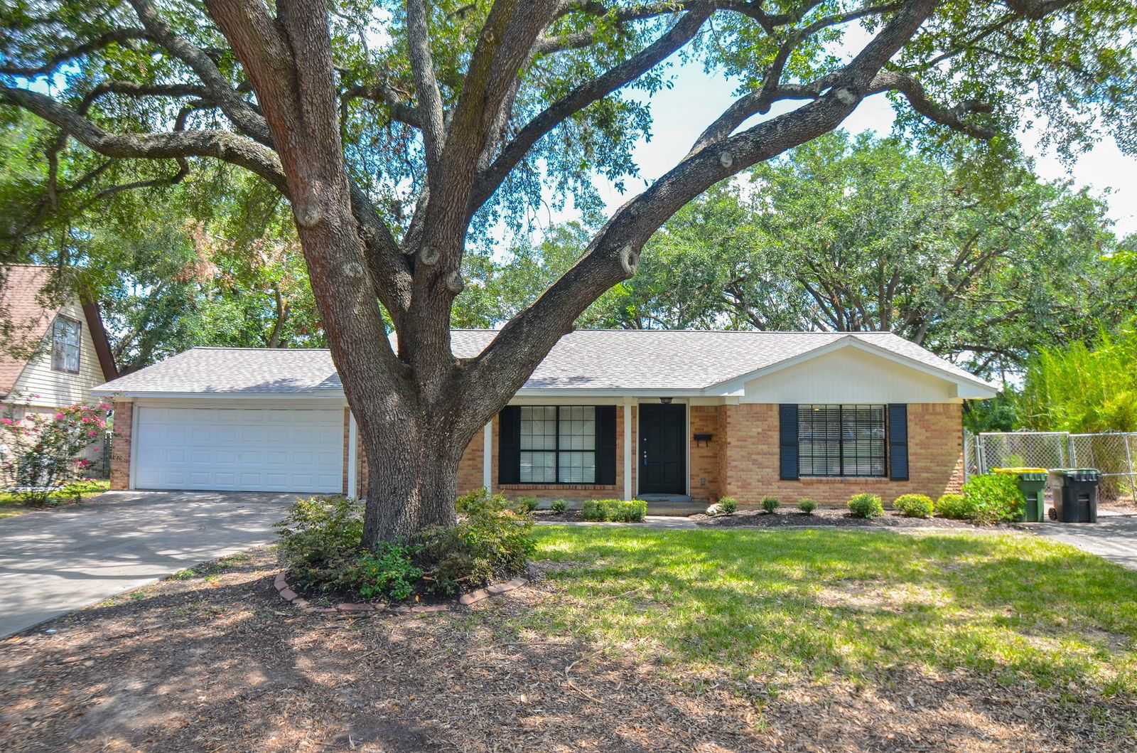 Real estate property located at 3211 Jacquelyn, Brazoria, Regency Park Pearland, Pearland, TX, US