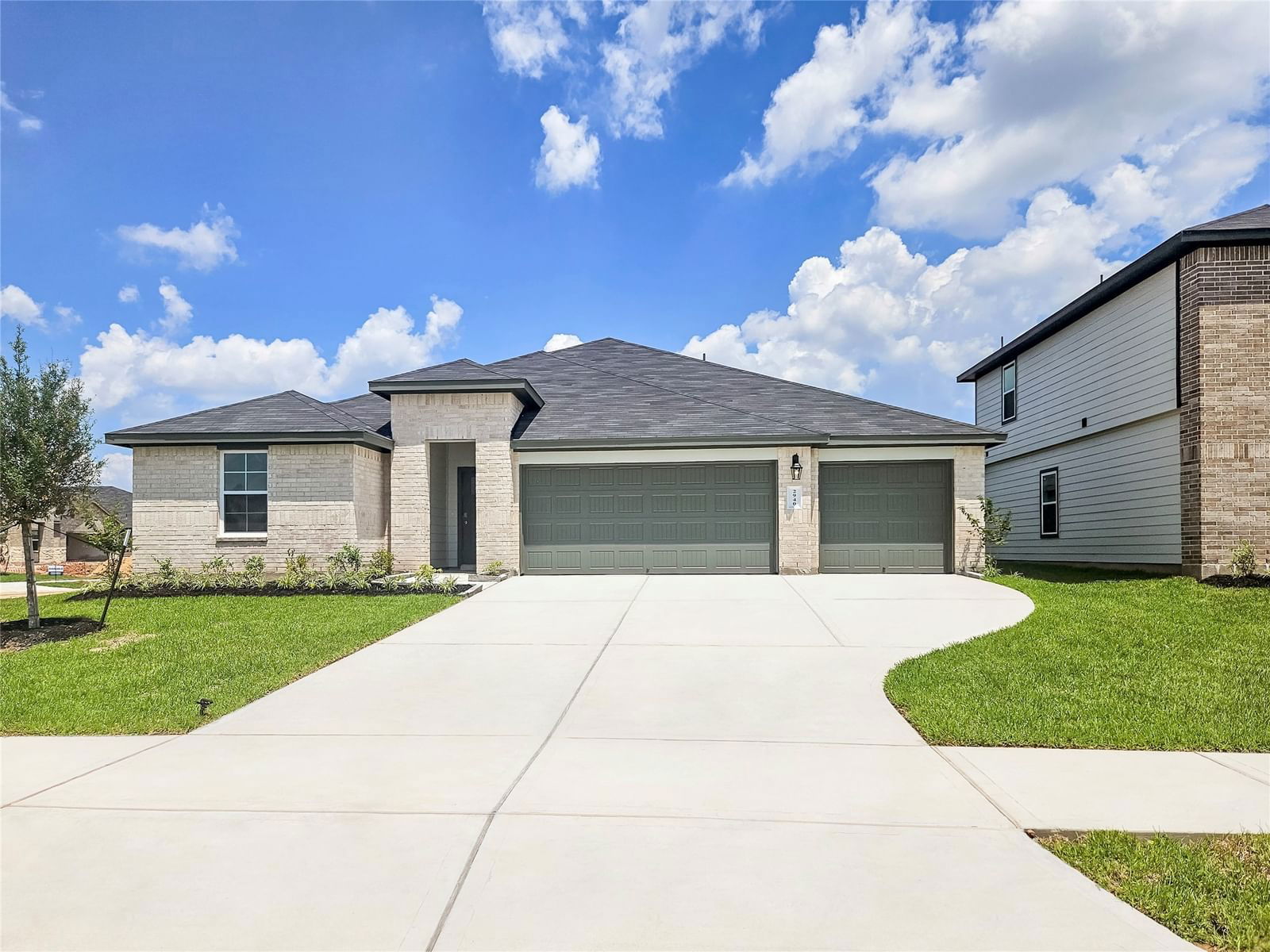 Real estate property located at 2922 Bur Landing Lane, Fort Bend, Bryan Grove, Rosenberg, TX, US