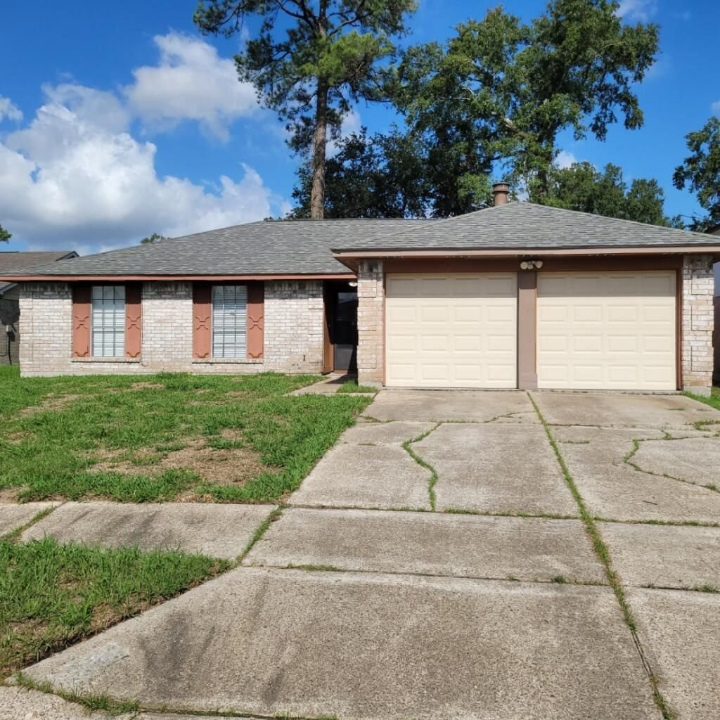 Real estate property located at 13323 Thorntree, Harris, Woodforest North, Houston, TX, US