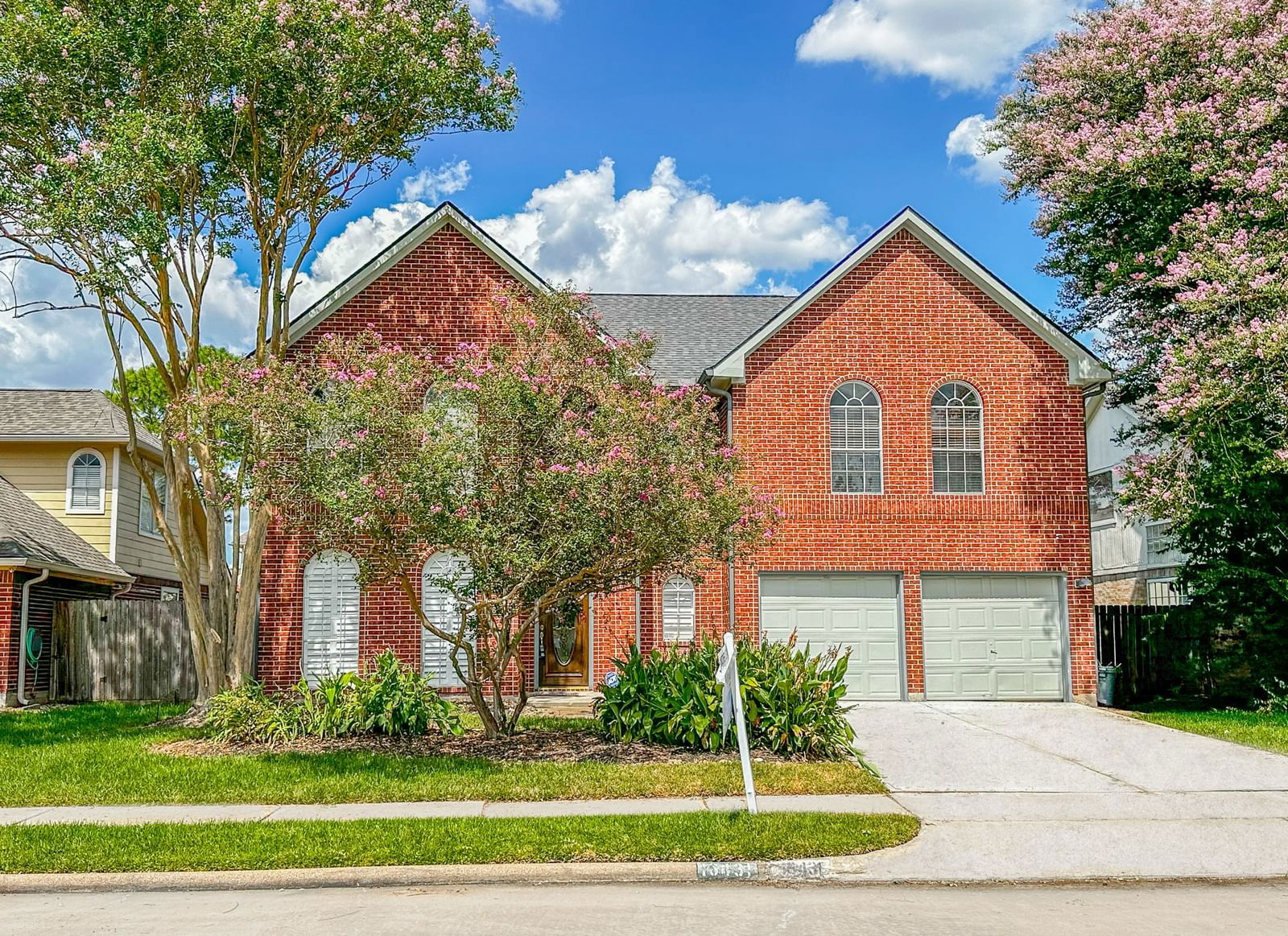 Real estate property located at 16431 Ember Hollow, Fort Bend, Village Of Oak Lake, Sugar Land, TX, US