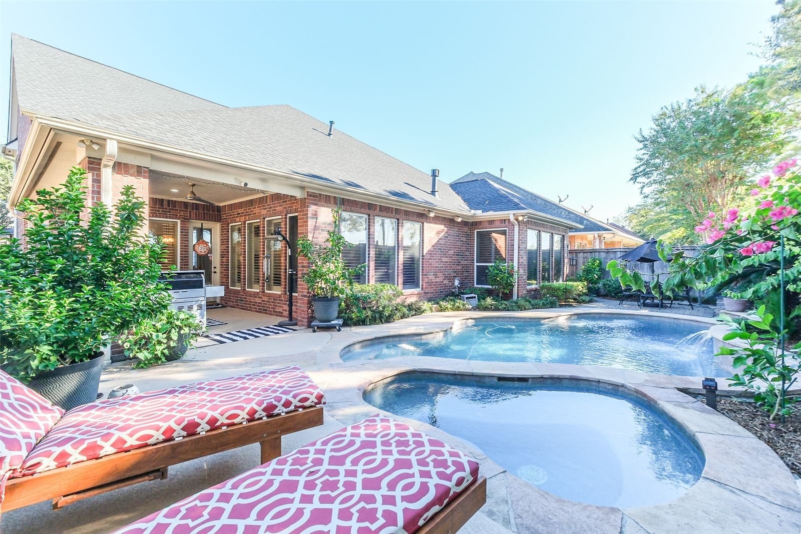 Real estate property located at 11413 Gallant Ridge, Harris, Royal Oaks Country Club 01 R/P, Houston, TX, US