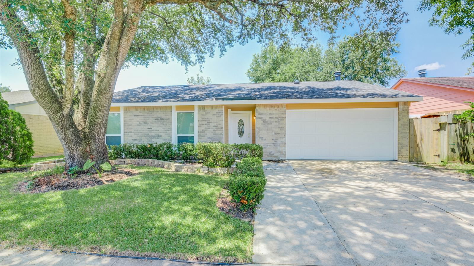 Real estate property located at 4367 Kinloch, Harris, Glencairn South, Houston, TX, US