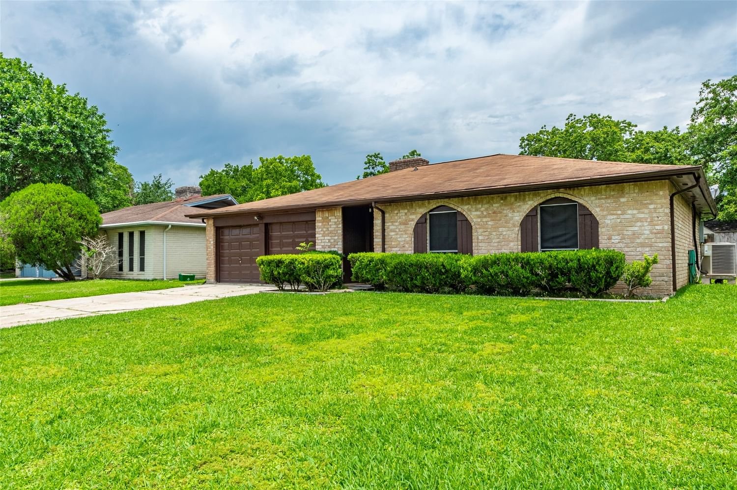 Real estate property located at 16619 David Glen, Harris, Forest Bend, Friendswood, TX, US