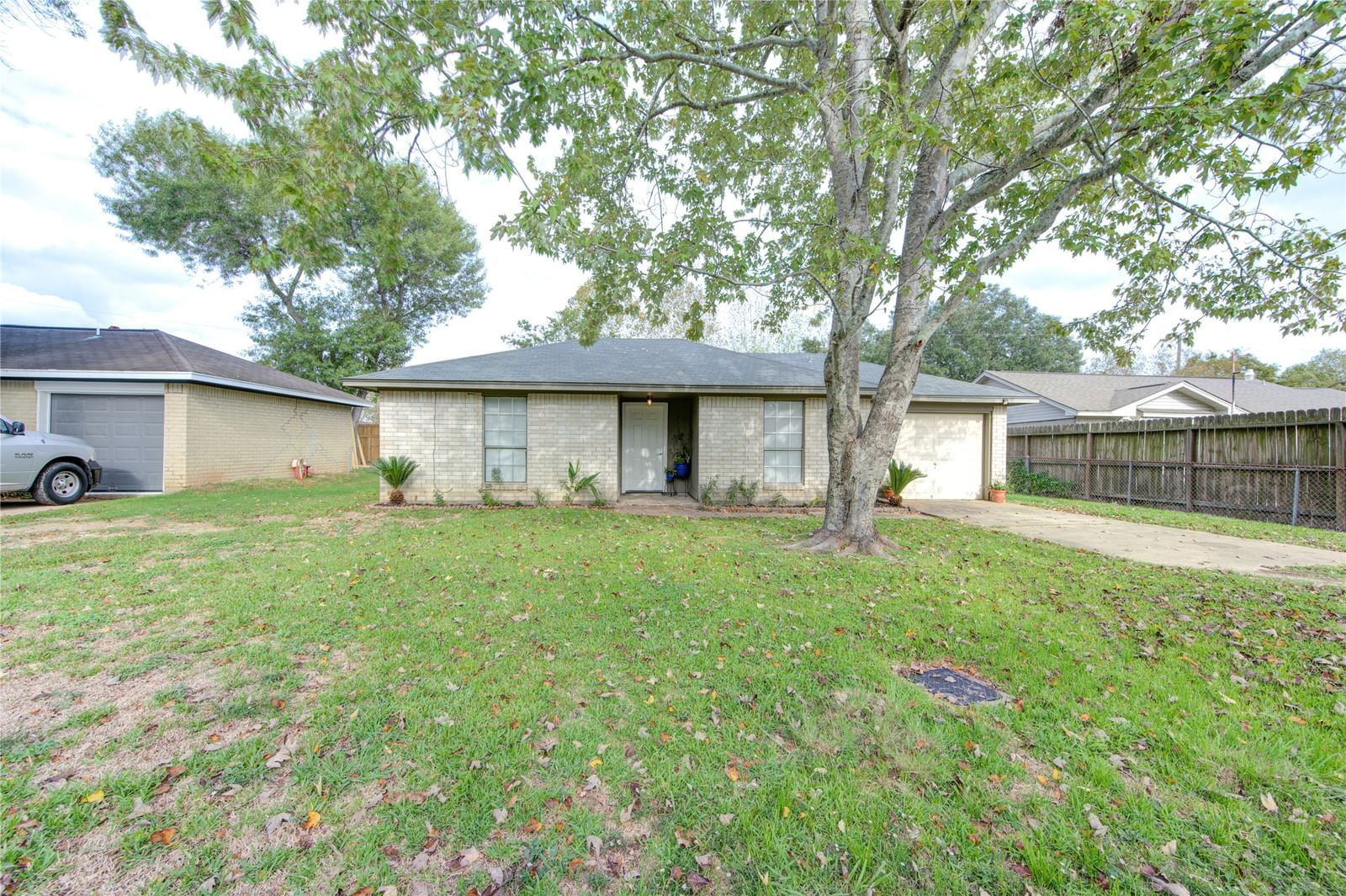 Real estate property located at 310 9th, Fort Bend, Beasley Manor, Beasley, TX, US