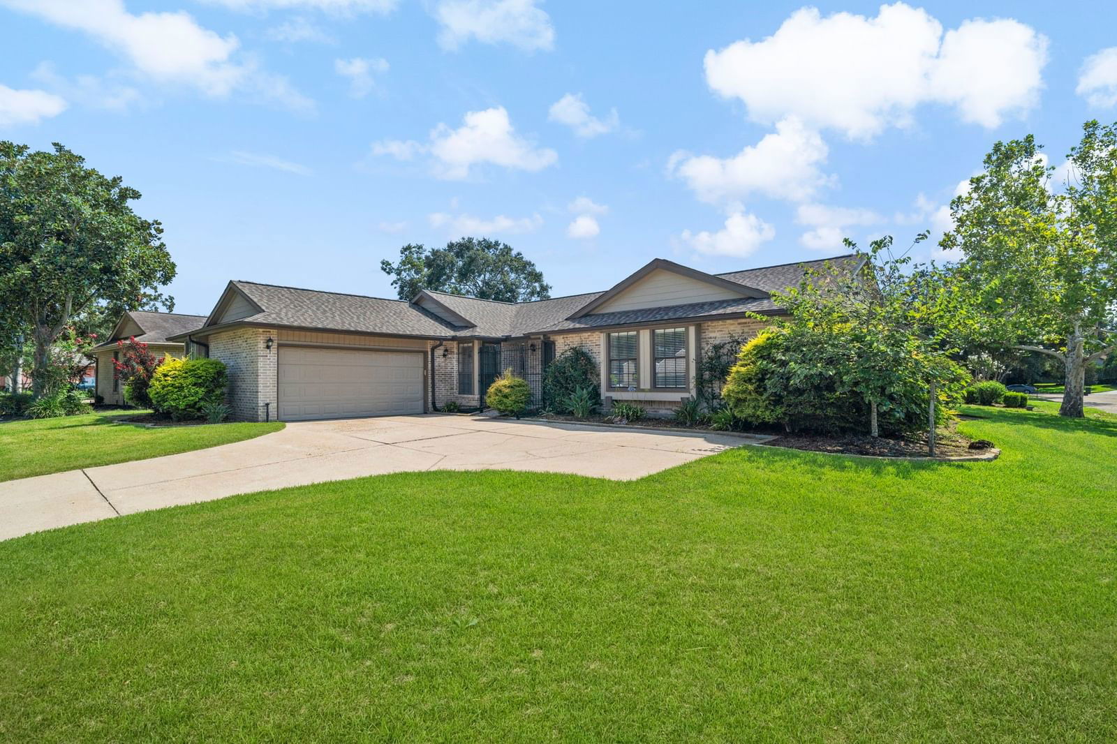 Real estate property located at 315 Longview, Fort Bend, Sugar Creek, Sugar Land, TX, US