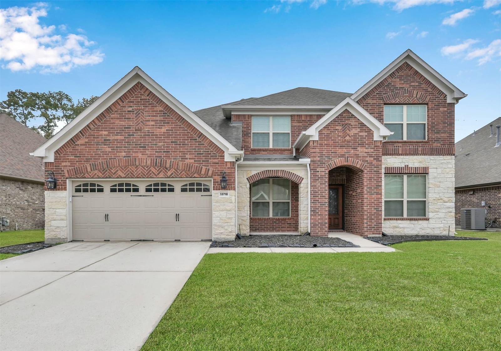 Real estate property located at 13718 Lake Livingston, Harris, Waters Edge, Houston, TX, US