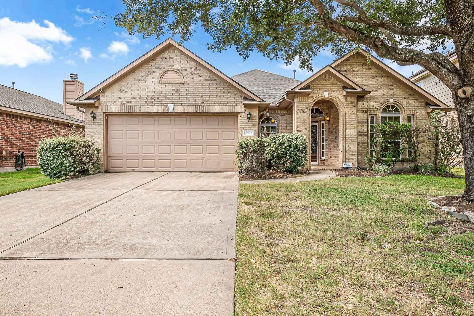 Real estate property located at 12319 Aubreywood, Harris, Linnfield Sec 02, Houston, TX, US