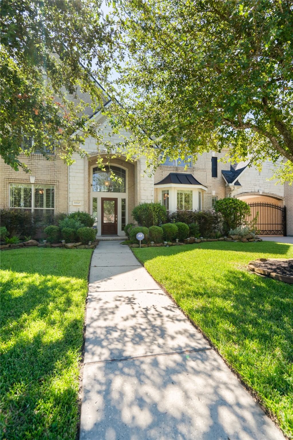 Real estate property located at 8510 Mineral Springs, Harris, Fall Crk Sec 10, Humble, TX, US