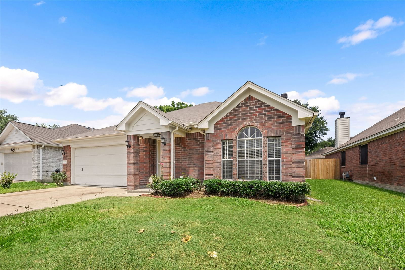 Real estate property located at 2462 Kenbridge, Harris, Heritage Village Sec 01, Houston, TX, US