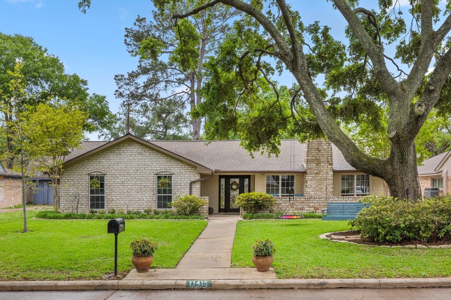 Real estate property located at 11415 Valley Stream, Harris, Sherwood Oaks, Houston, TX, US