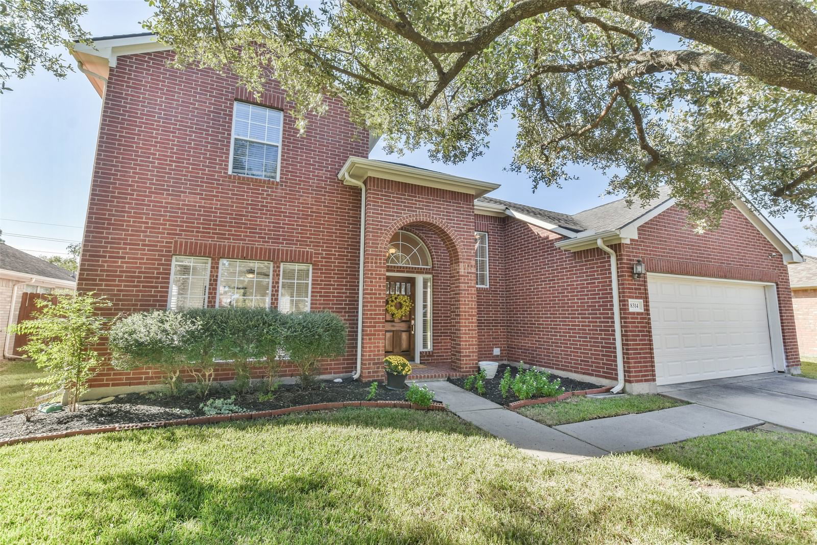 Real estate property located at 8314 Pinewood Canyon, Harris, Pines Atascocita Sec 04, Humble, TX, US