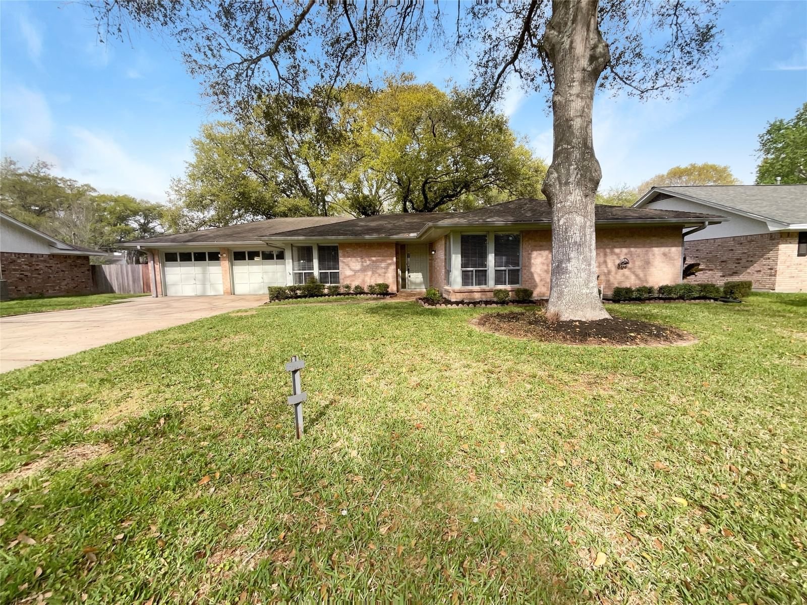 Real estate property located at 1506 Hawthorn, Fort Bend, Laurel Oaks Sec 1, Richmond, TX, US