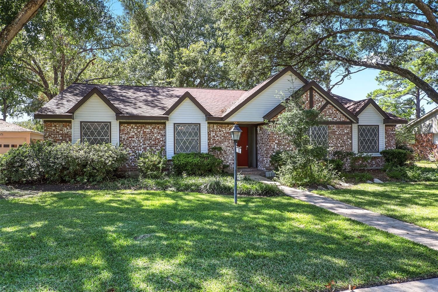 Real estate property located at 15710 Fathom, Harris, Clear Lake City Sec 04, Houston, TX, US