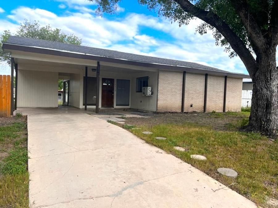 Real estate property located at 7518 Breeze Valley, Bexar, Lackland City Sub Un #83, San Antonio, TX, US