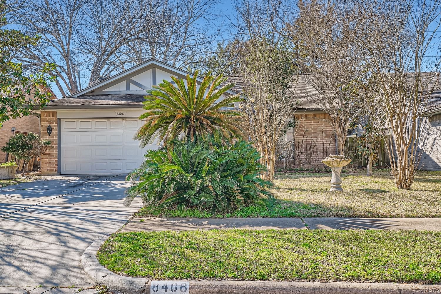 Real estate property located at 8406 Grand Knolls, Fort Bend, Mission Glen Sec 1, Houston, TX, US