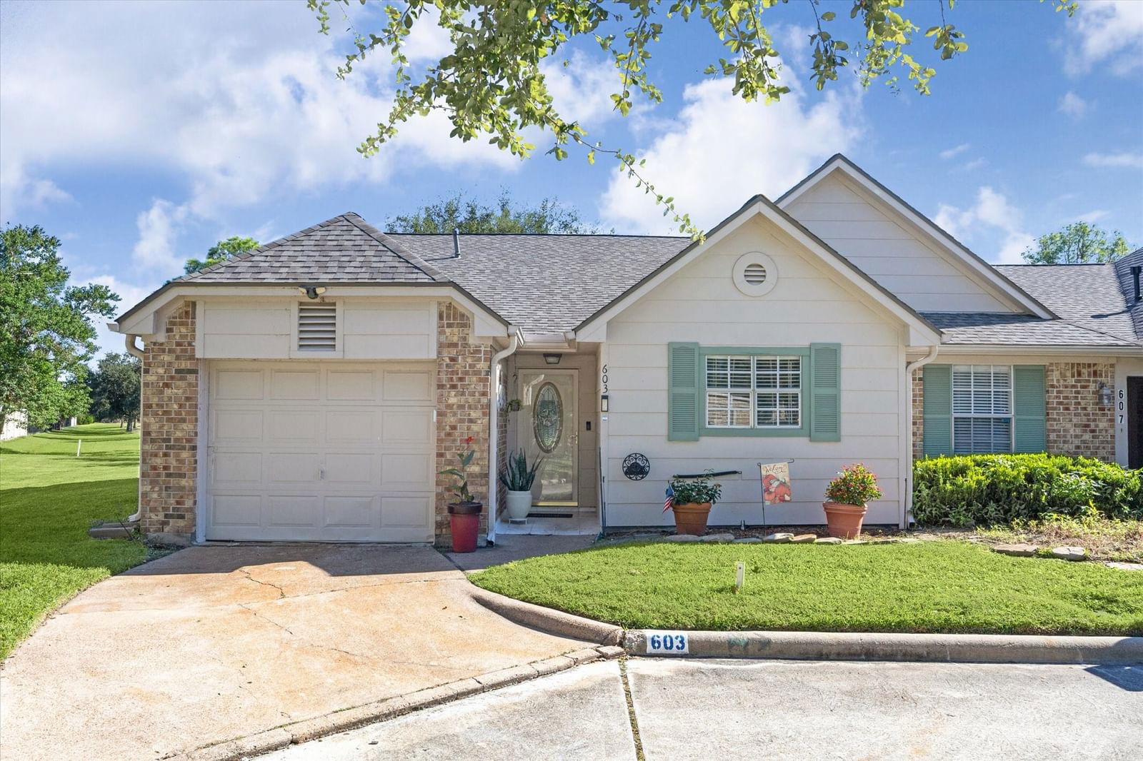 Real estate property located at 603 Country Grove, Brazoria, Country Place, Pearland, TX, US