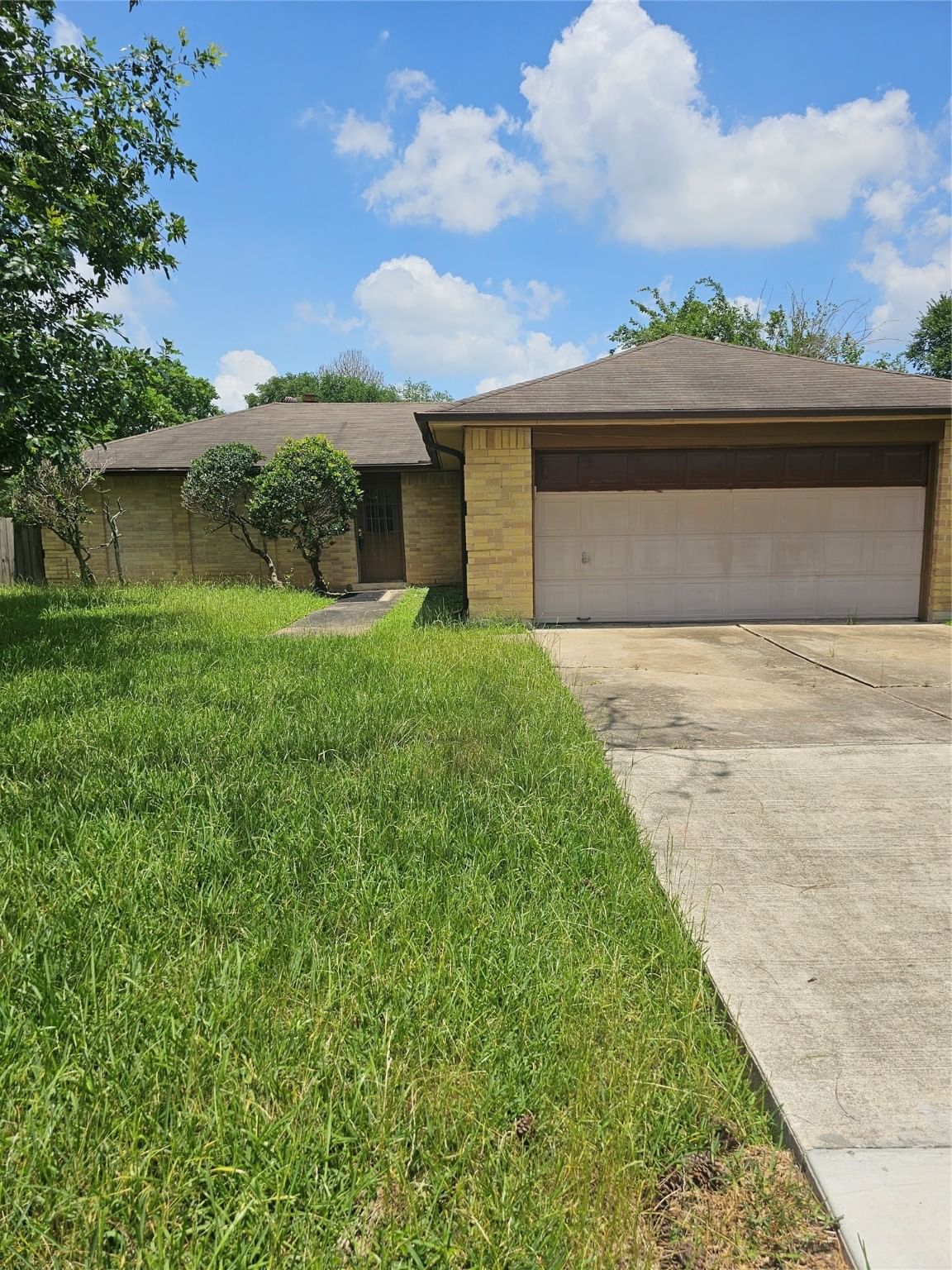 Real estate property located at 15938 Rosebriar, Fort Bend, Briargate, Houston, TX, US