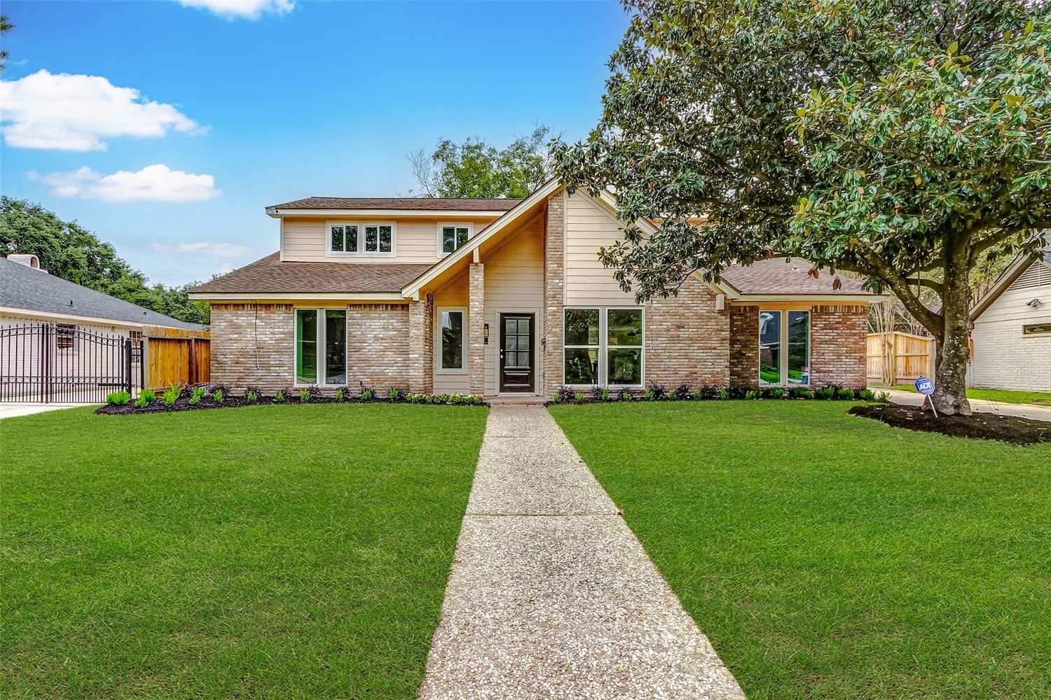Real estate property located at 10215 Olympia, Harris, Briargrove Park Sec 04, Houston, TX, US