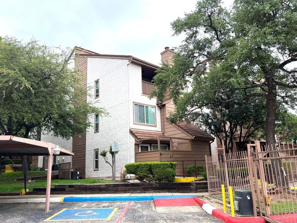 Real estate property located at 4107 Medical #1205, Bexar, San Antonio, TX, US