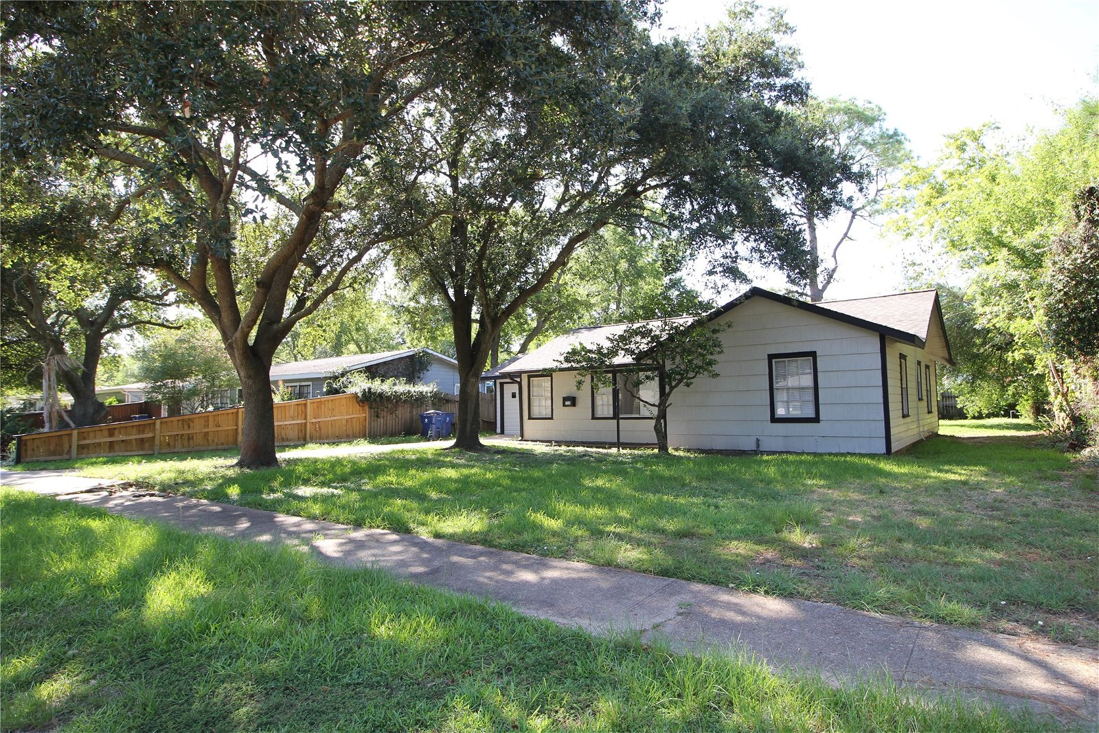Real estate property located at 708 22nd, Galveston, Texas City, TX, US