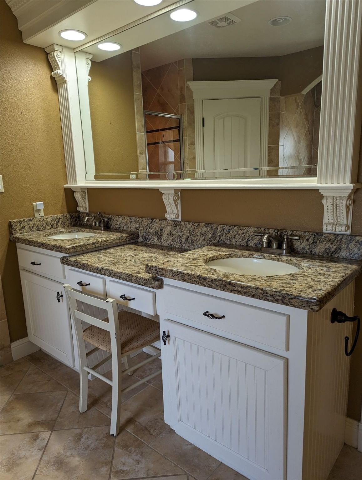 Real estate property located at 719 Partridge, Colorado, Eagle Lake, TX, US