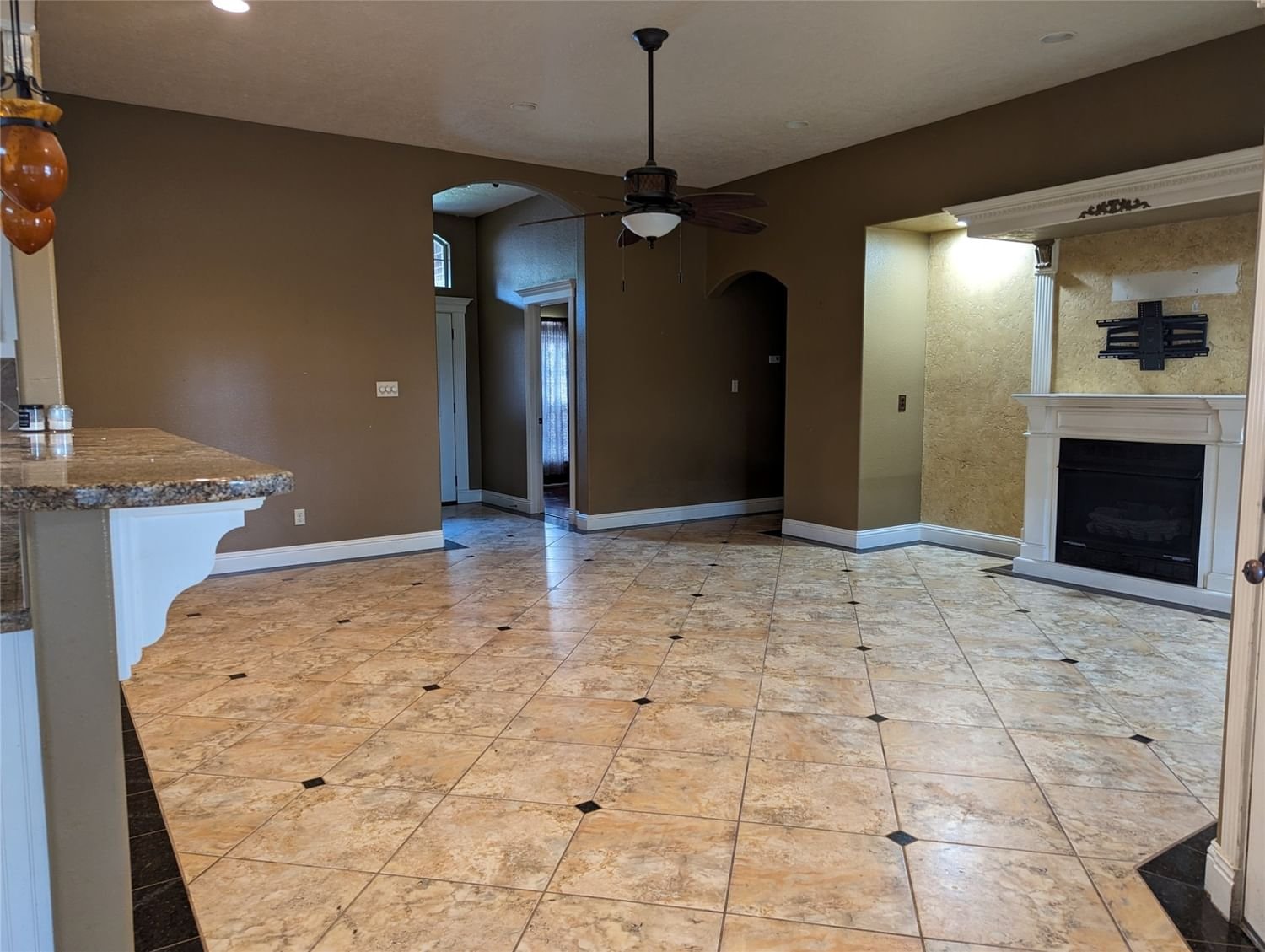Real estate property located at 719 Partridge, Colorado, Eagle Lake, TX, US