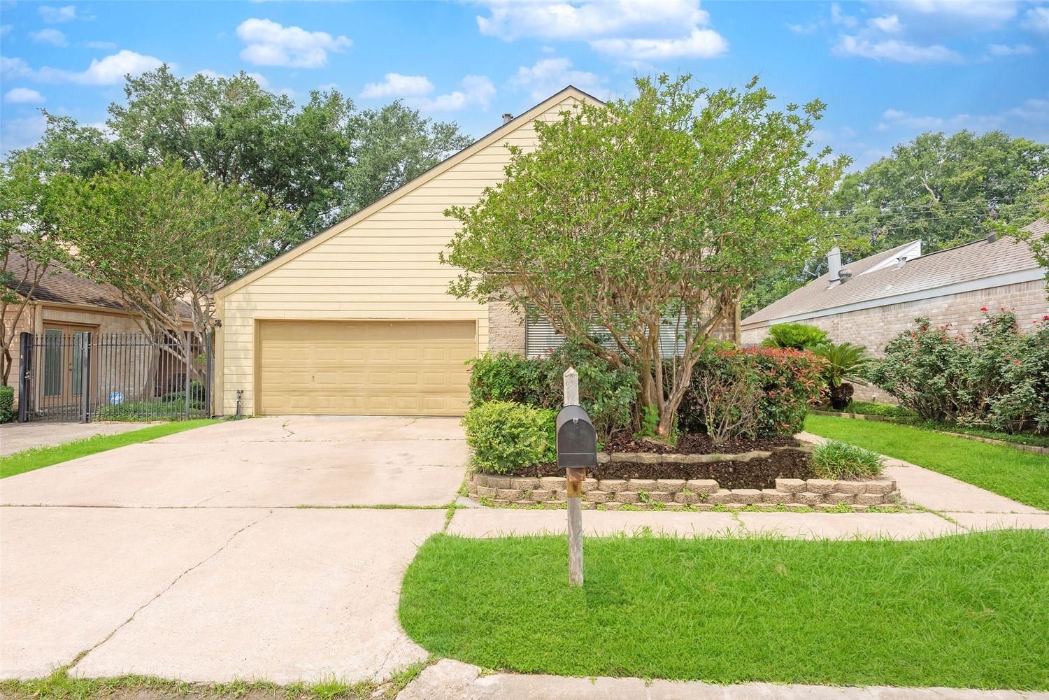 Real estate property located at 12606 Riva Ridge, Harris, Fonmeadow Sec 01, Houston, TX, US