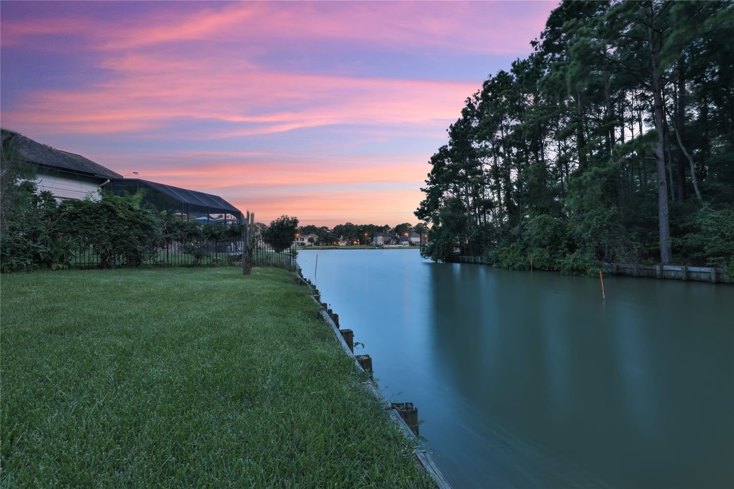 Real estate property located at 8710 Cross Country, Harris, Walden On Lake Houston, Humble, TX, US