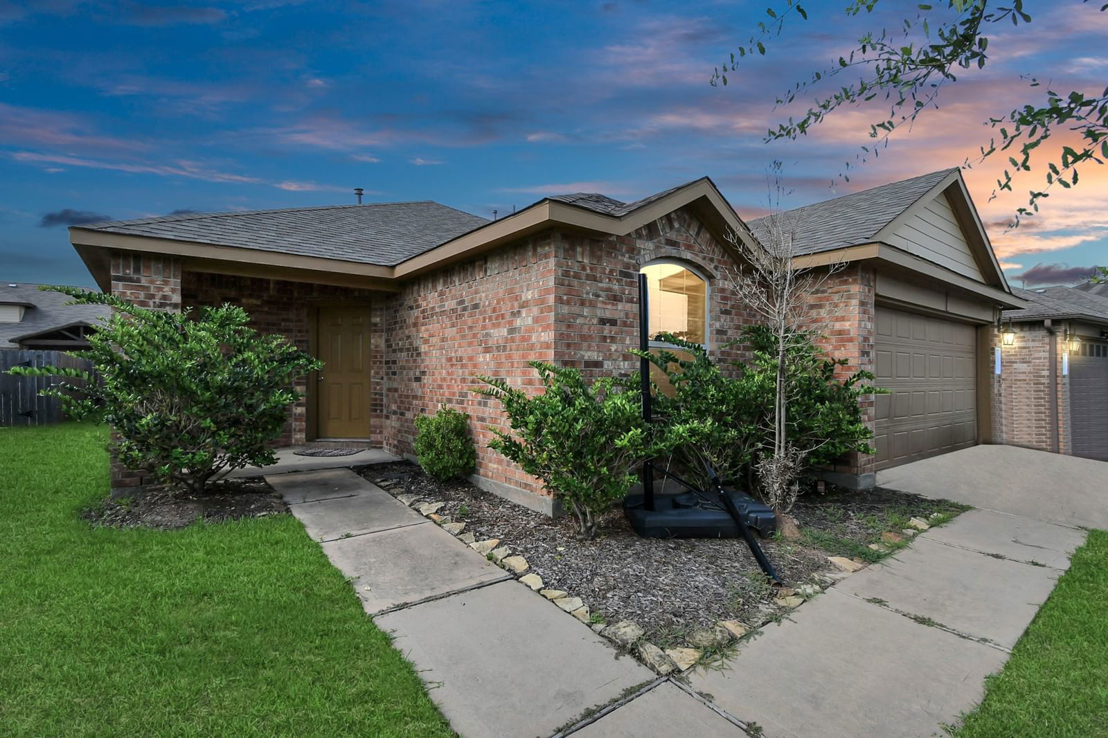 Real estate property located at 18306 Sonora Brook, Fort Bend, Mission Trace Sec 1, Richmond, TX, US