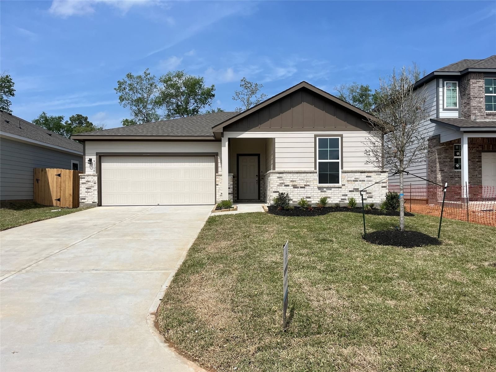 Real estate property located at 9308 Shady Creek, Montgomery, Caney Mills, Conroe, TX, US